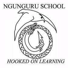 Ngunguru School logo