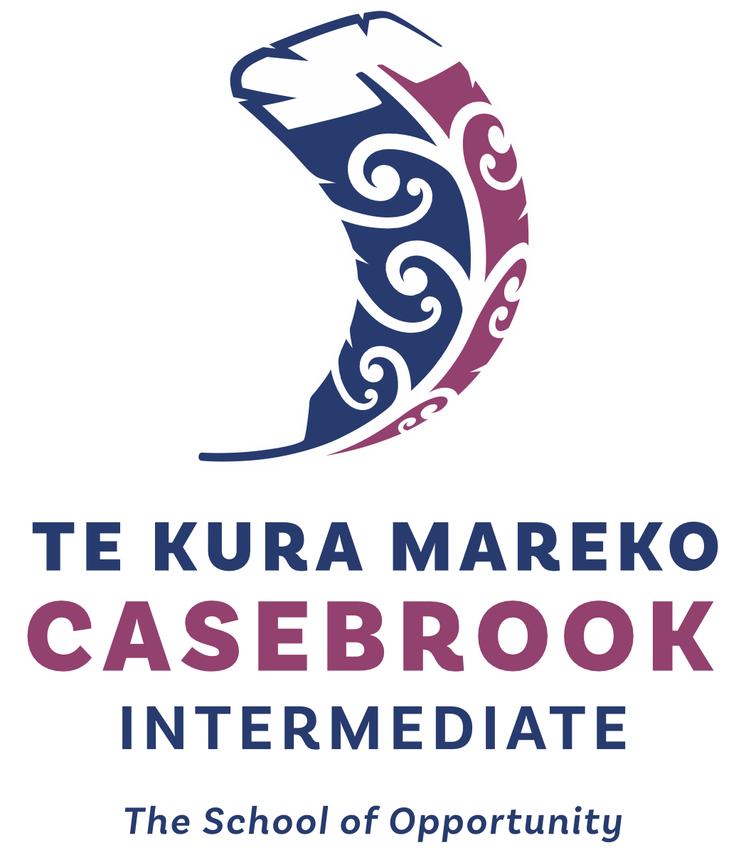 Te Kura Mareko Casebrook Intermediate logo
