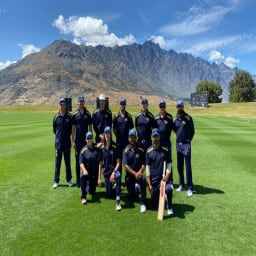 Queenstown Cricket Club logo